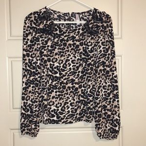 Women’s cheetah print long-sleeve blouse